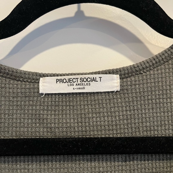 Waffle Knit Longsleeve - Picture 2 of 2